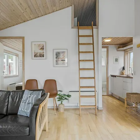 Holiday home 3 Bedroom Gorgeous In Gudhjem