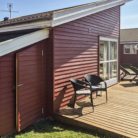 2 Bedroom Awesome In Gudhjem